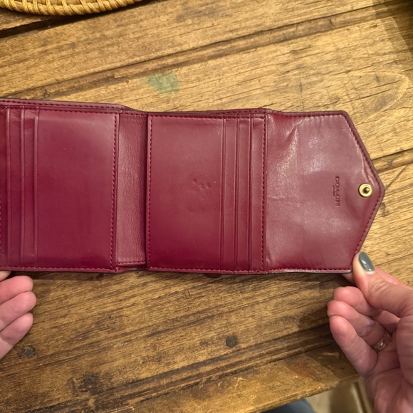 Coach Signature Trifold Wallet with Gold Hardware - Picture 5 of 6